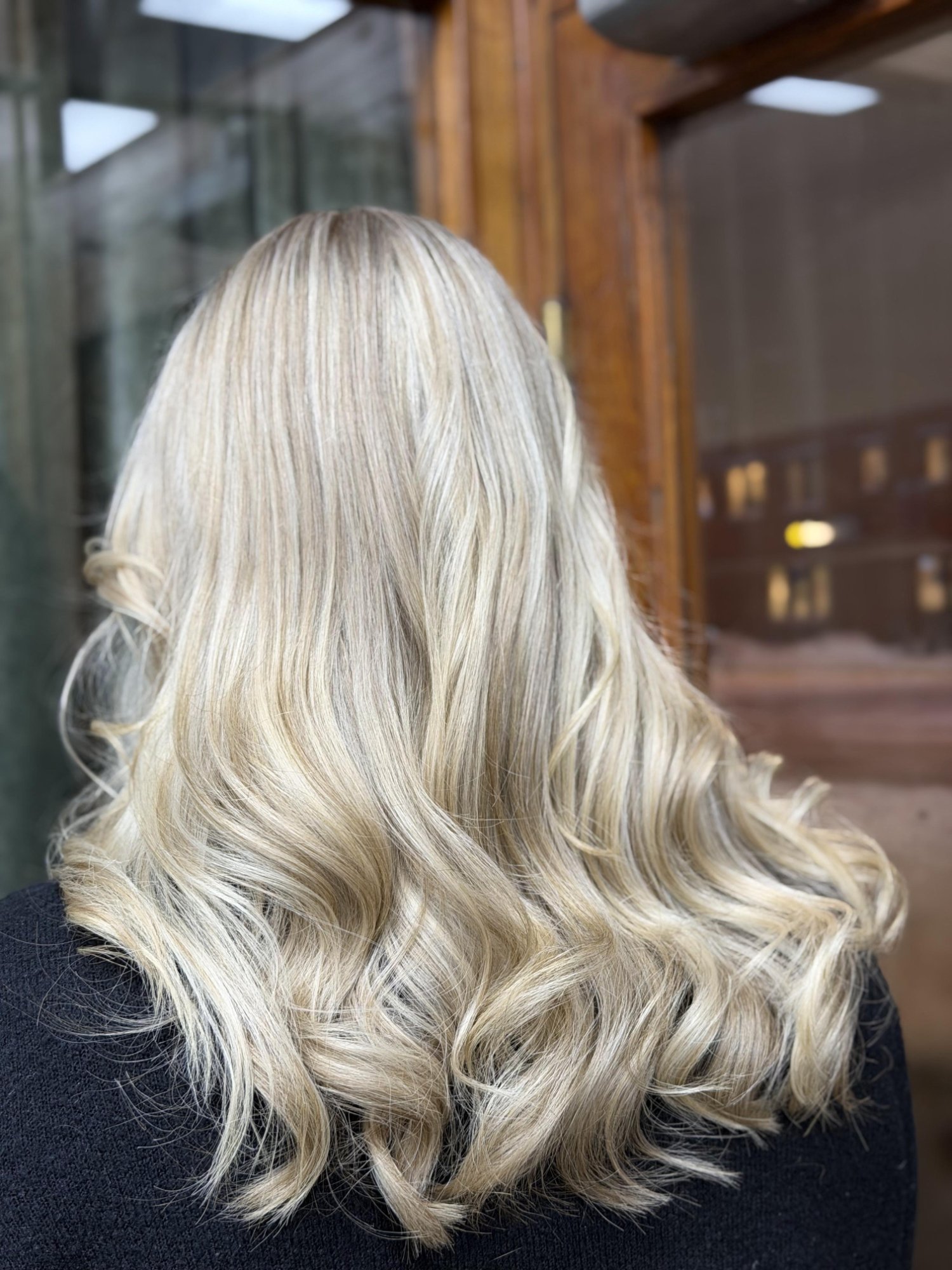 Platinablond och styling